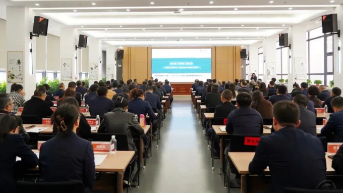 ����AG���鼯�ż��ſ�չ�Ϲ�����ר����ѵ