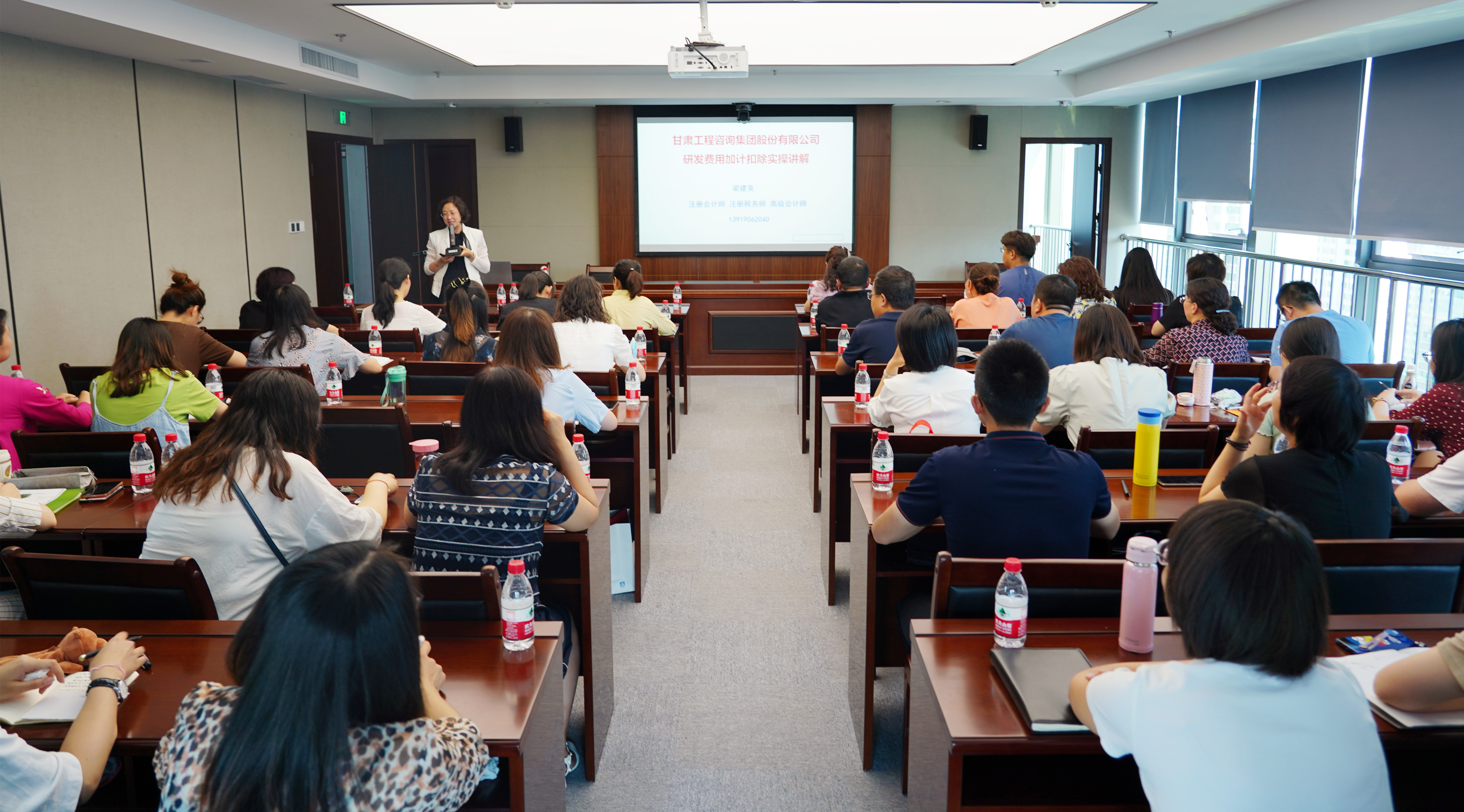 AG���鼯��2021��ȵ�һ�ڲ���ר����ѵ���ھ���