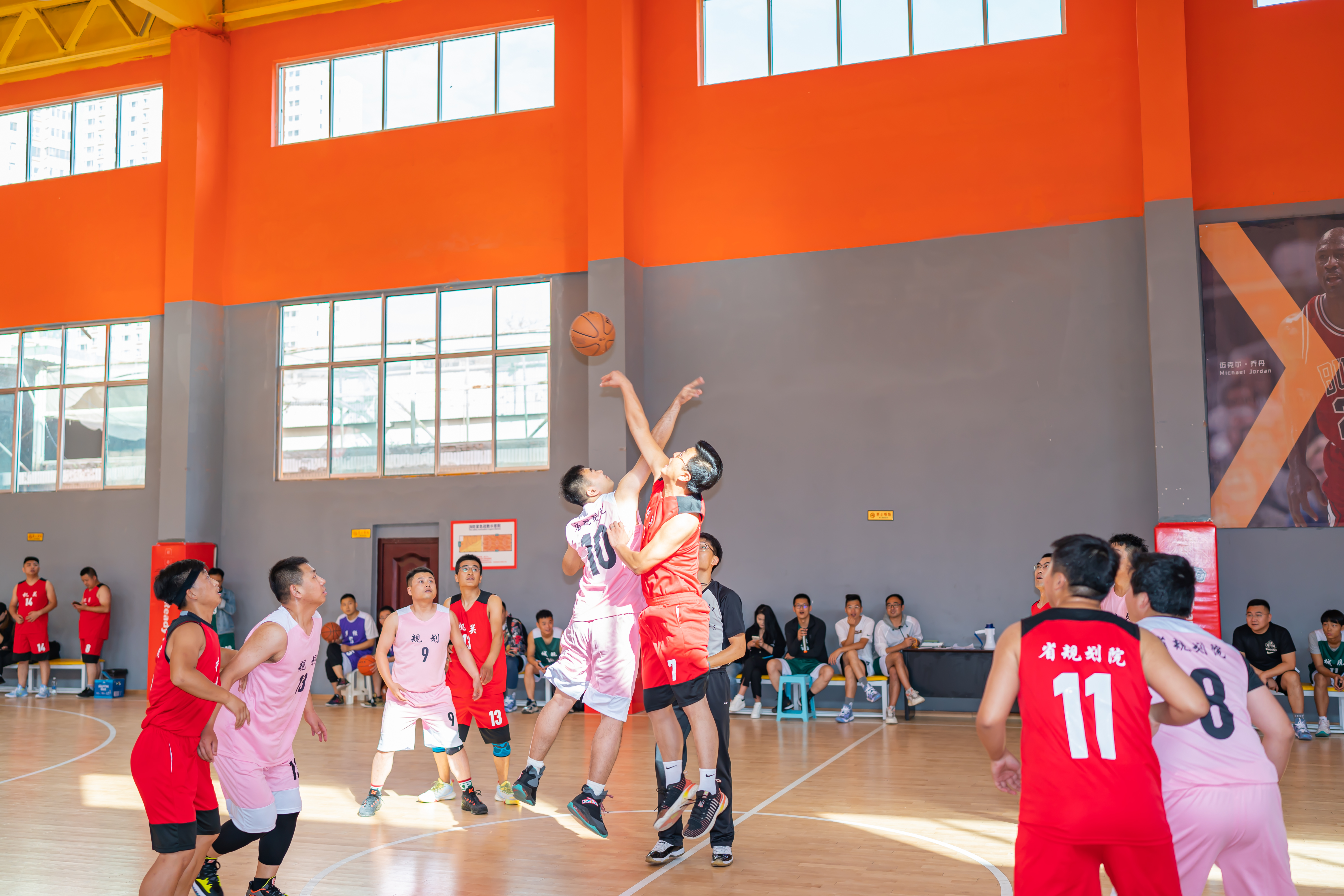 �ƻ����Ժ��ӭ�������족��һ��������������Ļ