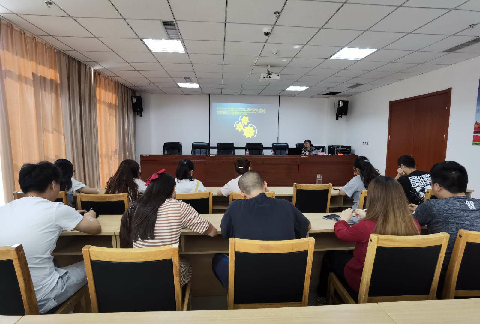 ����δ��  ����ϣ��<br/>�����б���ѯ����2020����Ա����ѵ