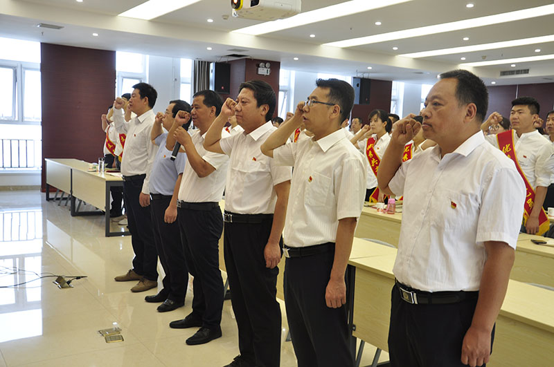 J:������վ���鵳Ⱥ����ְ���緶_0_4_2.jpg